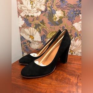 New in box - J. Crew Factory Olive Suede Pumps